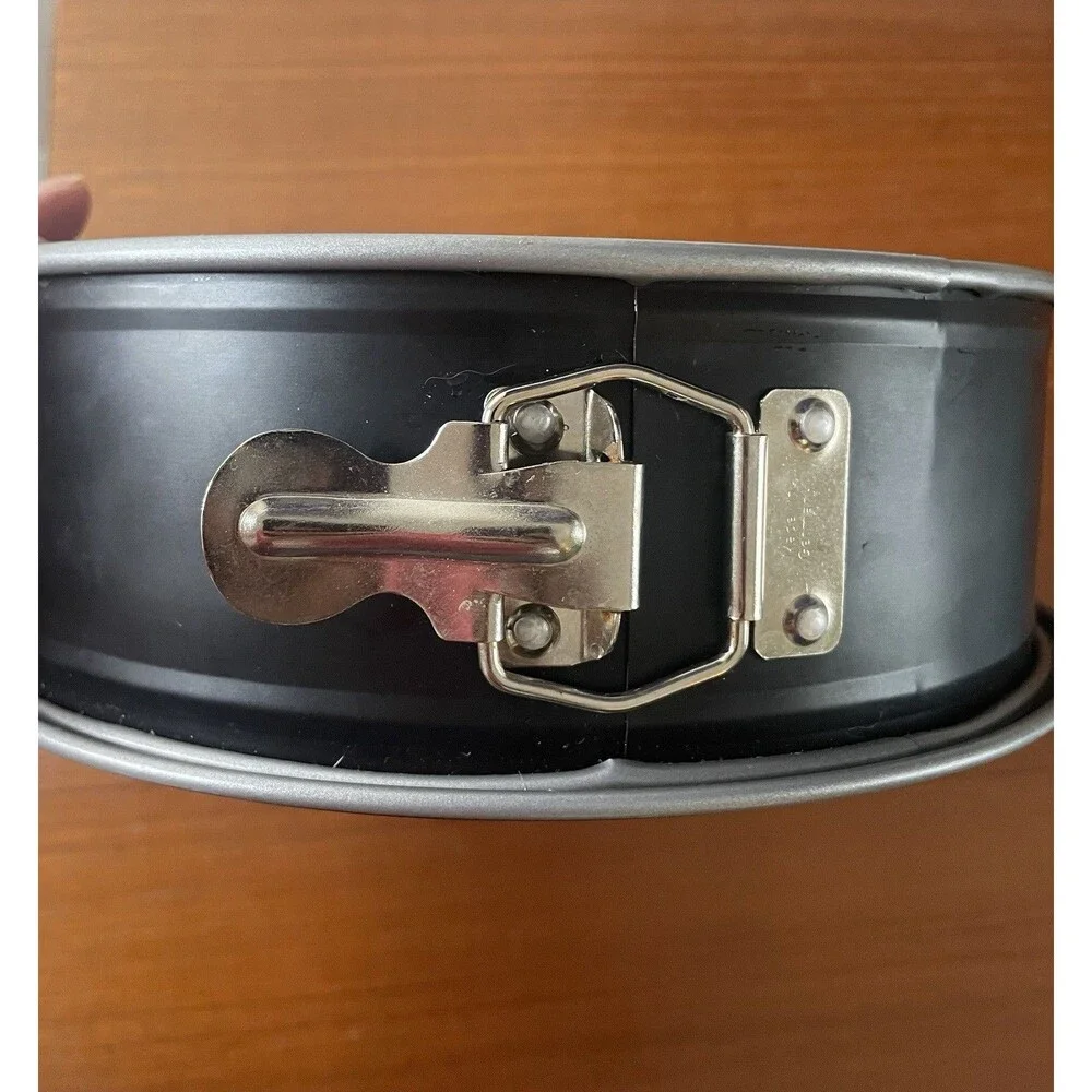 Káiser Spring Form Cake Pan Germany 9”, 24 cm Quality!